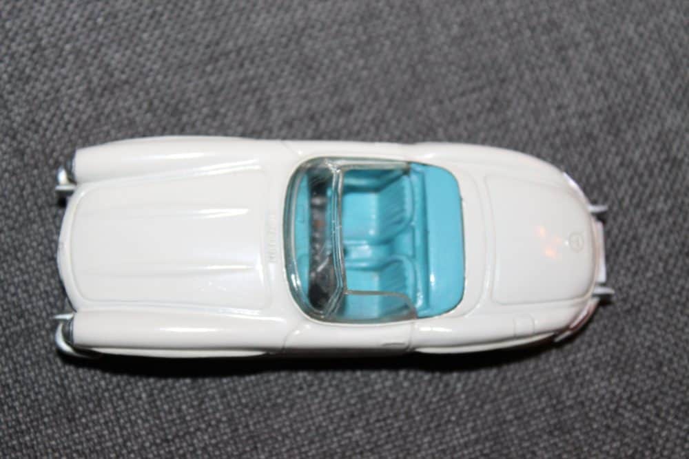 mercedes-benz-roadster-300sl-white-and-blue-interior-sp-topun-wheels-corgi-toys-303