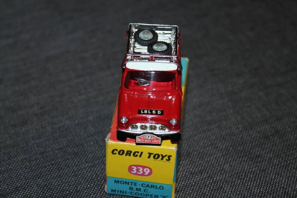 monte-carlo-mini-and-roof-rack-rn177-corgi-toys-339-front