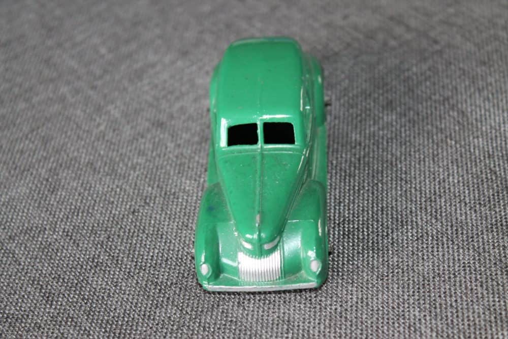 c-fronthrysler-sedan-blueish-green-pre-war-dinky-toys-39e