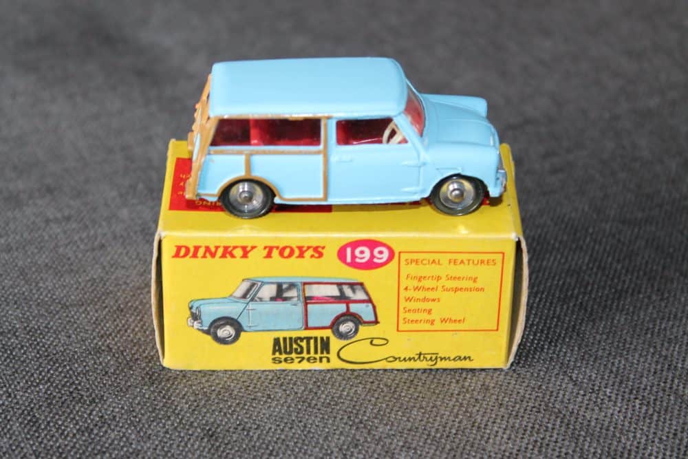 austin-seven-countryman-bright-blue-dinky-toys-199-side