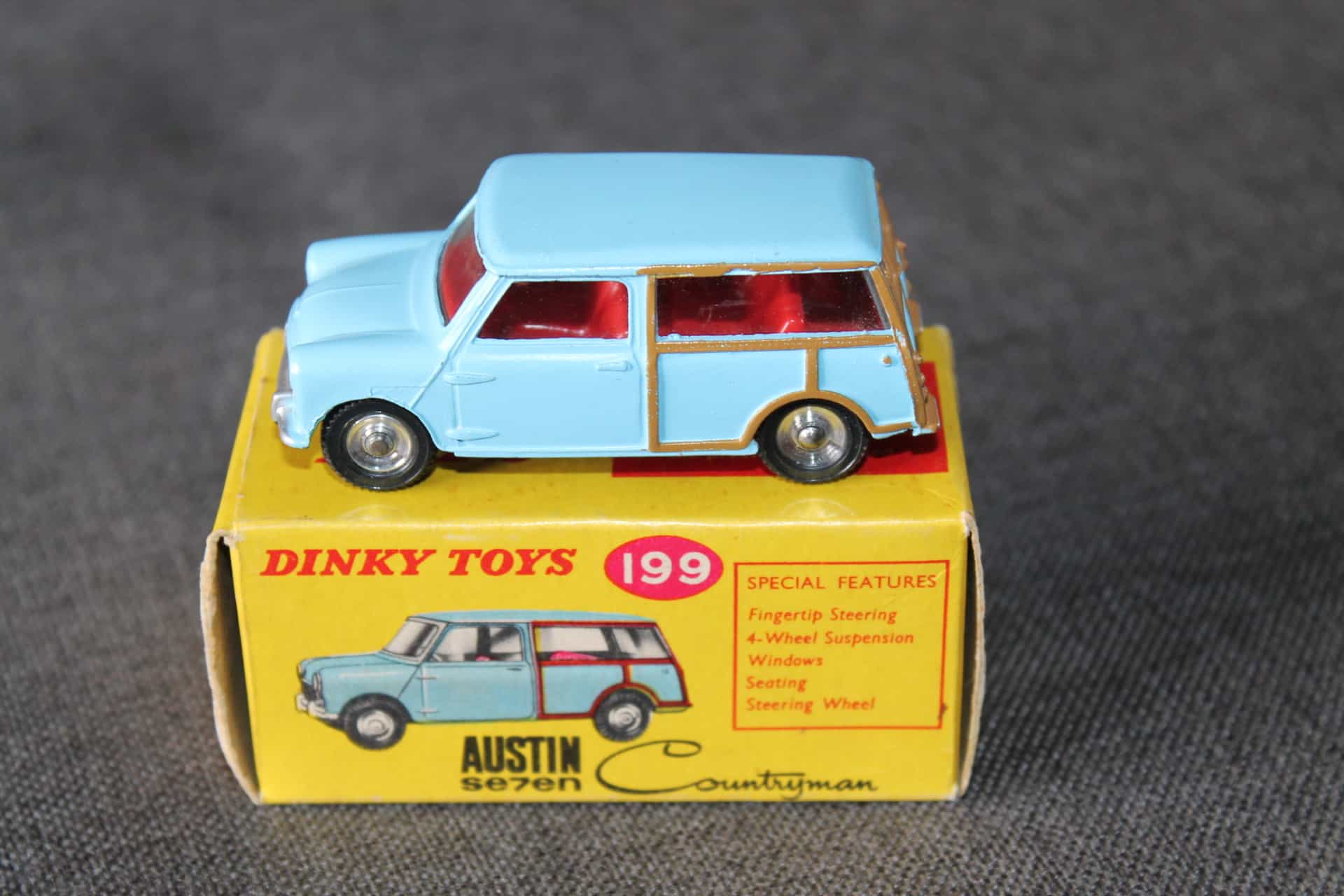 Dinky Toys 199 Austin 7 Countryman (Copy) - Diecast