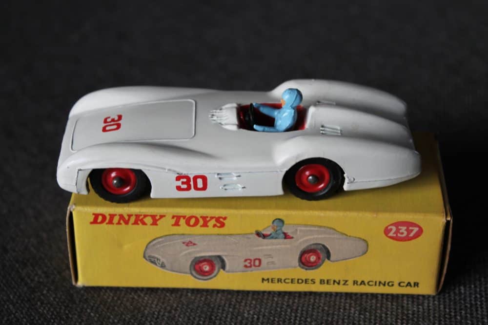 mercedes-benz-racing-car-dinky-toys-237