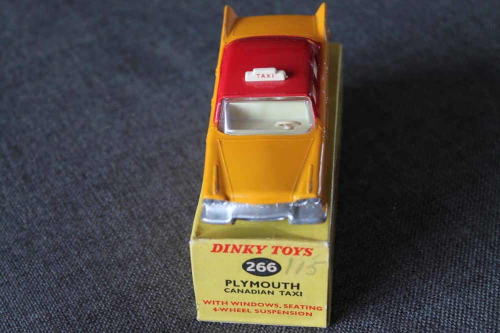 plymouth-plaza-canadian-taxi-dinky-toys-266-front