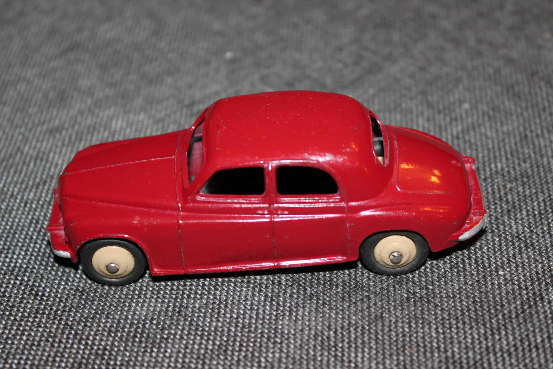 Dinky Toys 140B/156 Rover 75 Saloon - Diecast