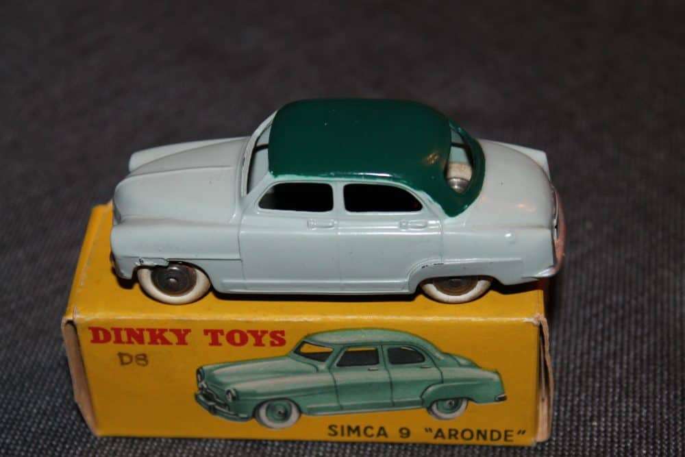 simca-9-aronde-two-tone-green-french-dinky-toys-24u