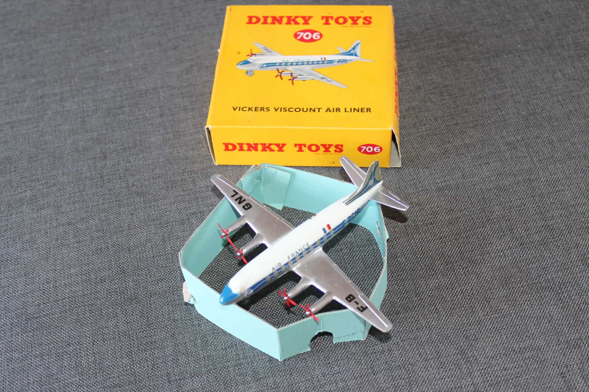 Avion de ligne Vickers Viscount AIR FRANCE plane - DINKY TOY