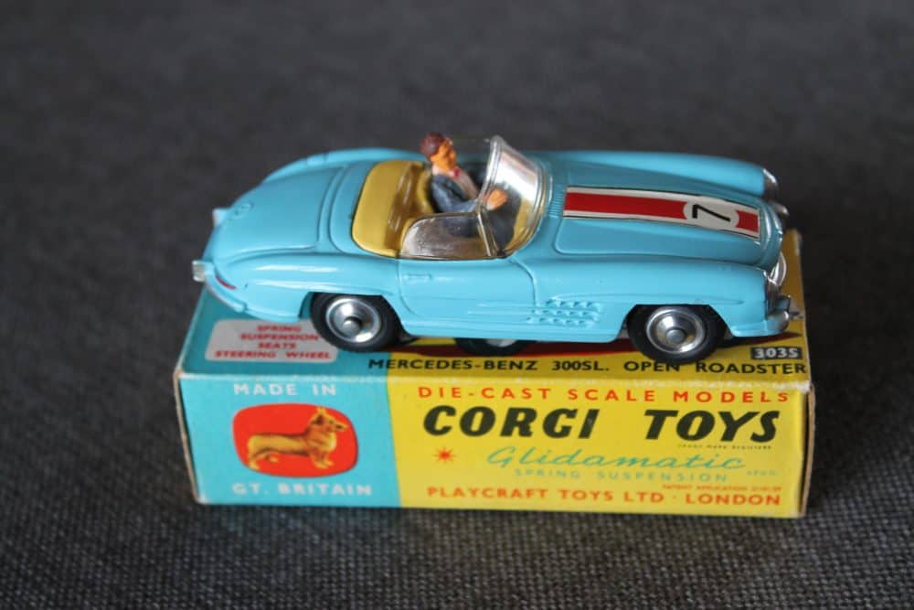 mercedes-benz-roadster-blue-lemon-rn7-corgi-toys-303s-side