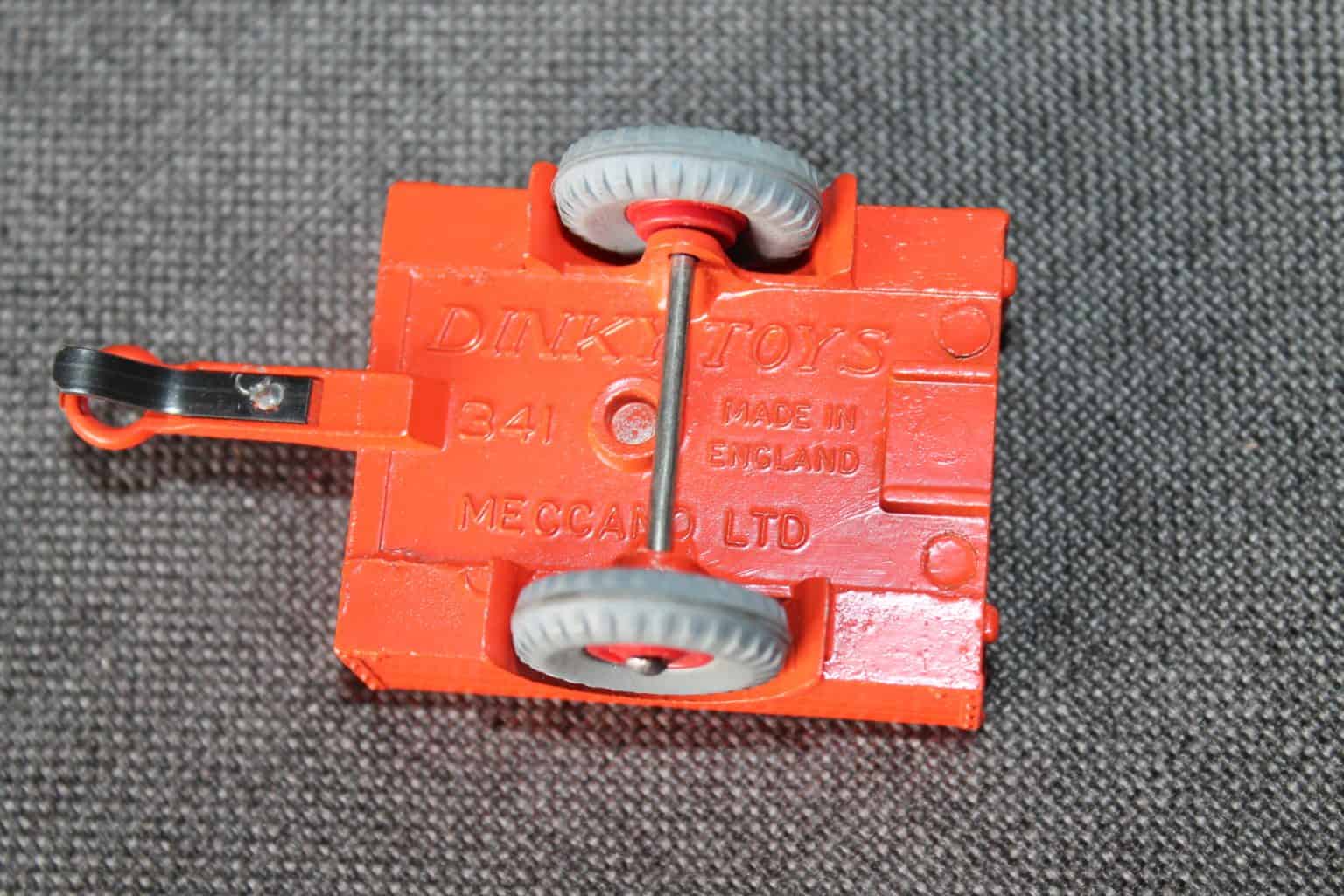 Dinky Toys GB n°341 remorque LAND-ROVER trailer jamais joué en boîte 1