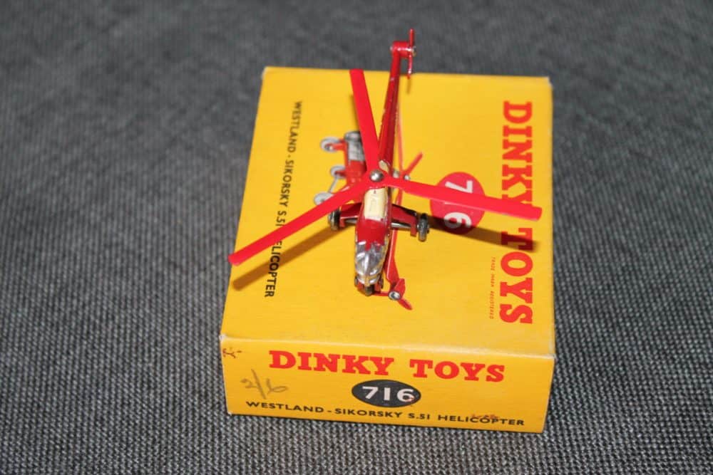 westland-sikorsky-helicopter-dinky-toys-716-front