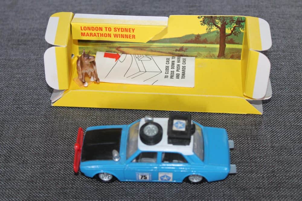 hillman-hunter-rally-car-and-kangaroo-corgi-toys-302-leftside