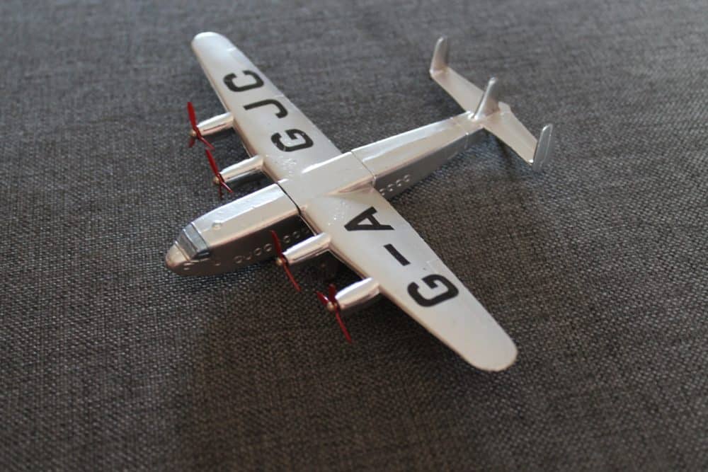 avro-york-airliner-dinky-toys-704-70A