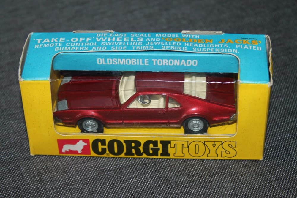 oldsmobile-tornado-metallic-brown-corgi-toys-276
