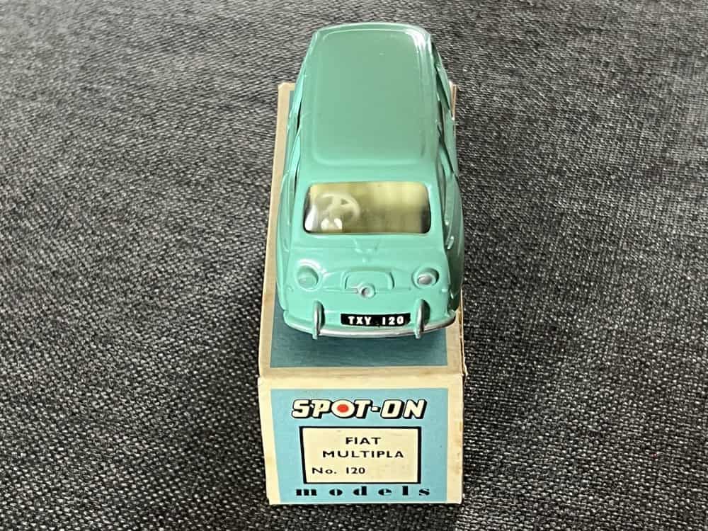 fiat-multipla-turquoise-spot-on-120-front