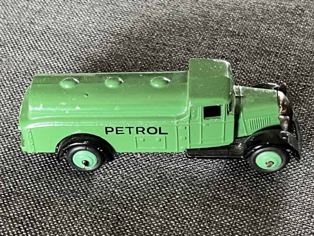 p-sideetrol-tanker-type-4-mid-green-and-green-wheels-scarce-dibky-toys-025d