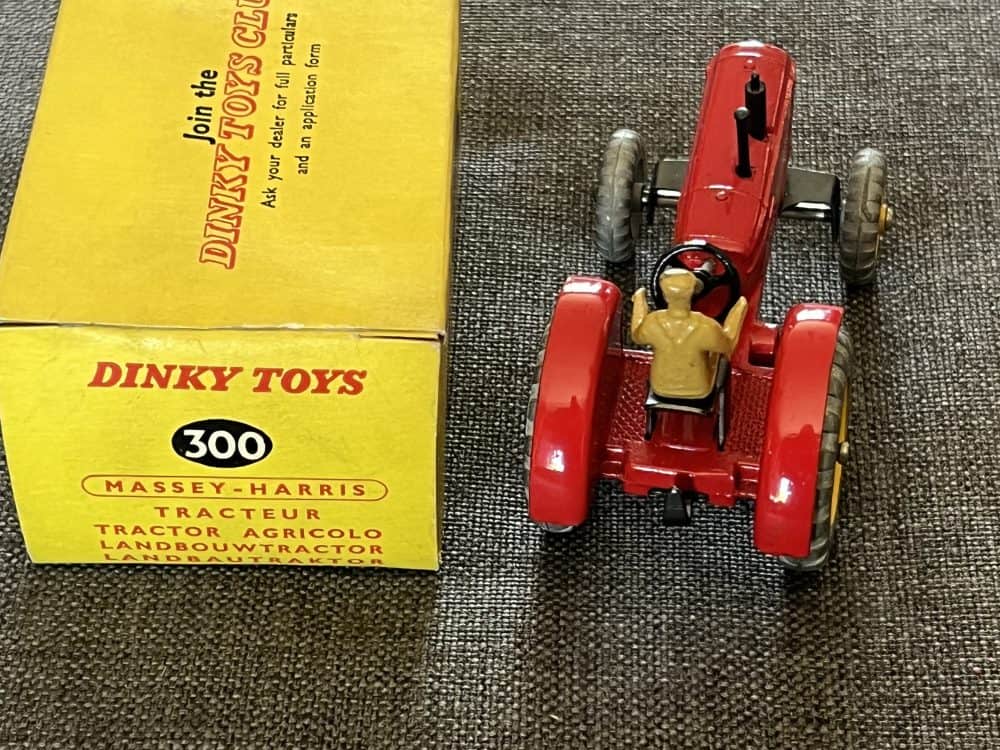 massey-harris-tractor-red-dinky-toys-300-back