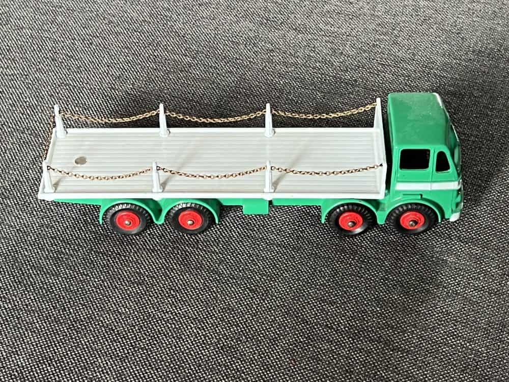 l-sideeyland-octopus-chain-lorry-dinky-toys-935