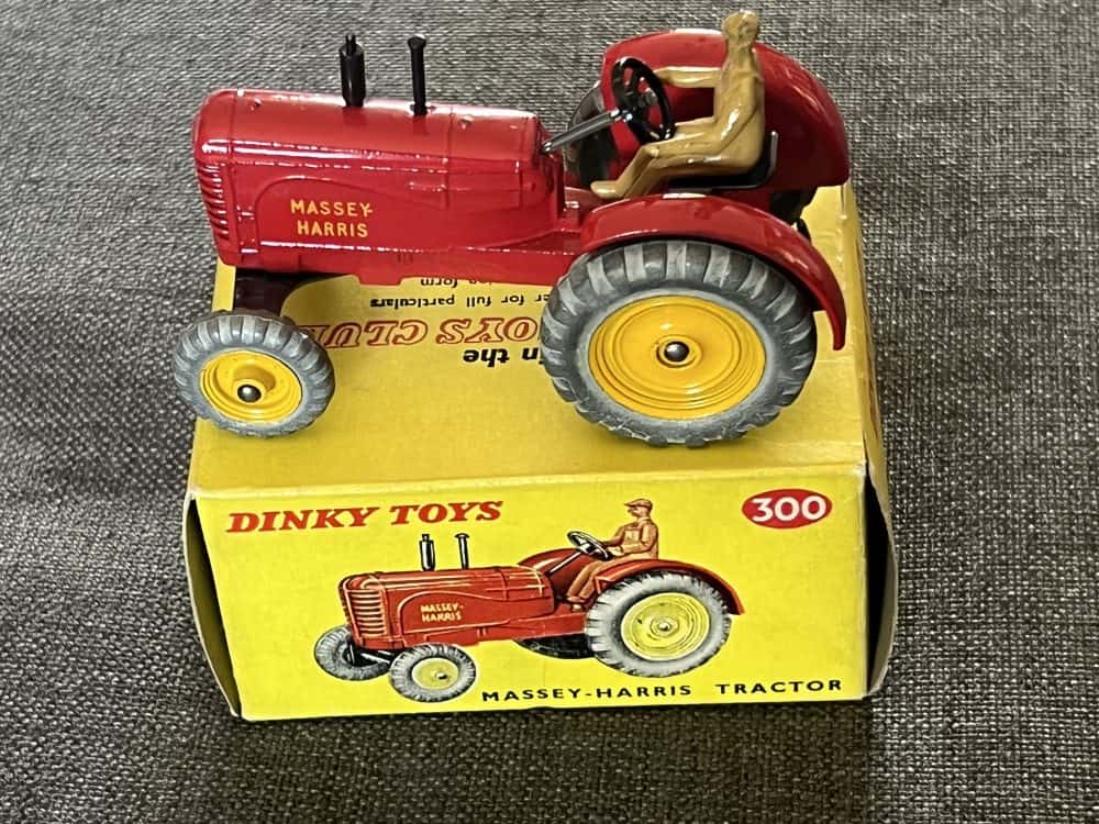 massey-harris-tractor-red-dinky-toys-300