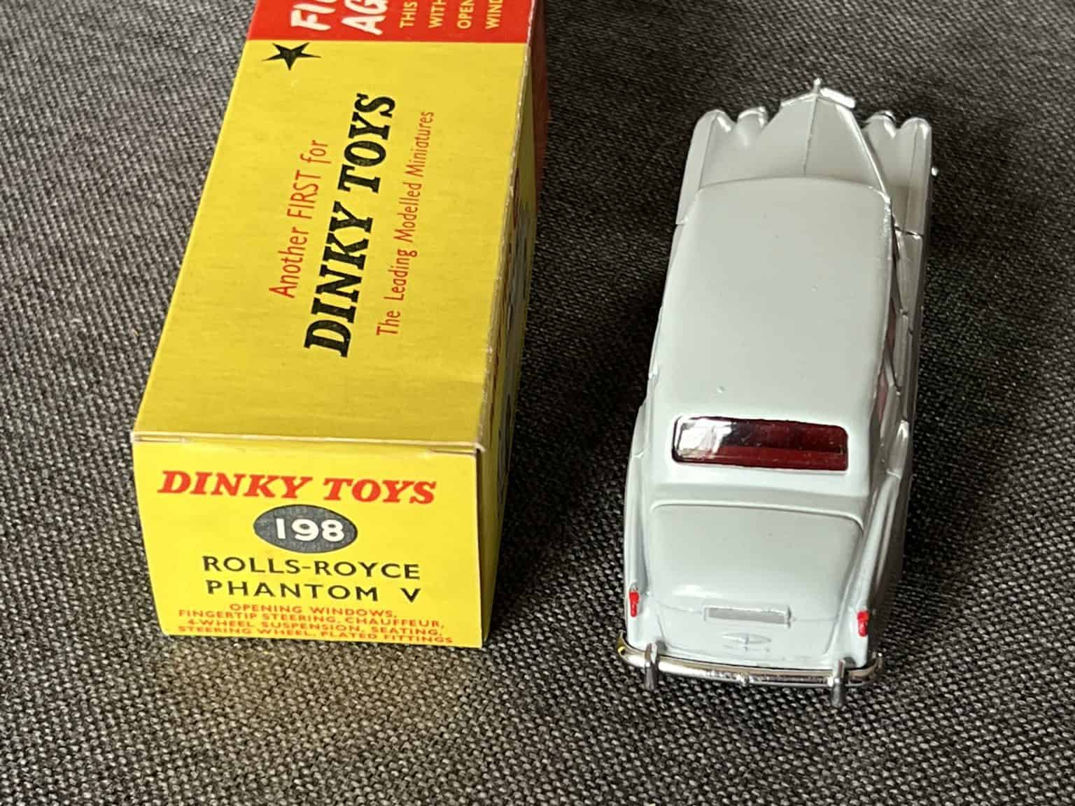 Dinky Toys GB N°198 – Rolls Royce Phantom V – 1/43 – Crème Et Vert – Occasion Boîte