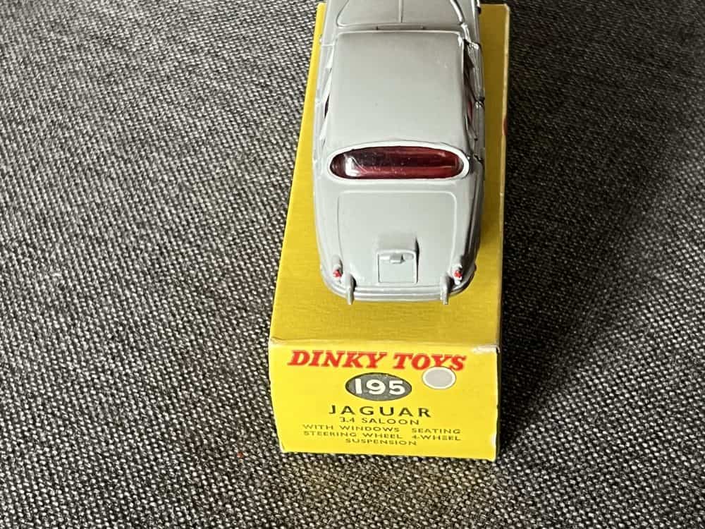 jaguar-3.4-grey-dinky-toys-195-back