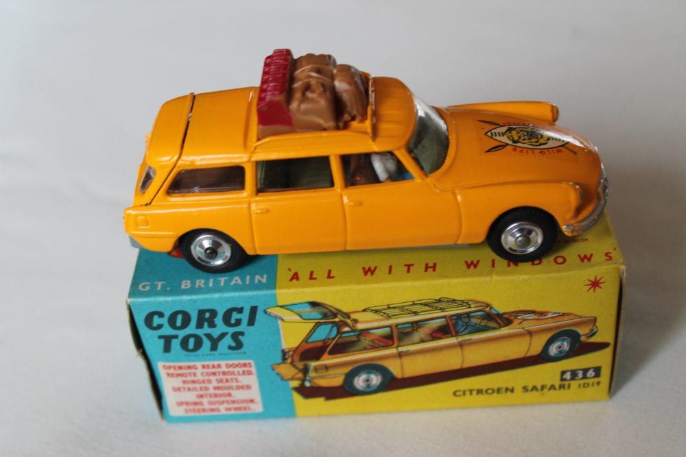 citroen safari corgi toys 436 side