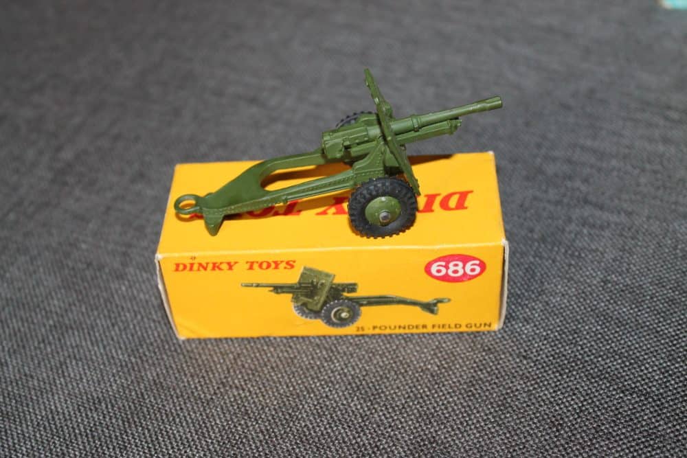 25-pounder-field-gun-dinky-toys-686-side