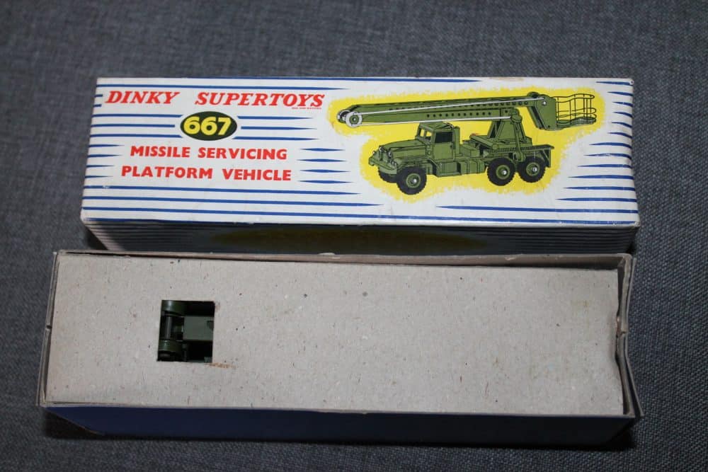 missile-serving-platform-lorry-military-dinky-toys-667