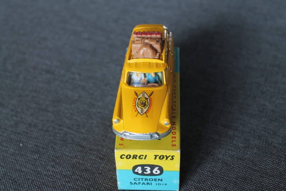 citroen-ds19-safari-yellow-corgi-toys-436-front