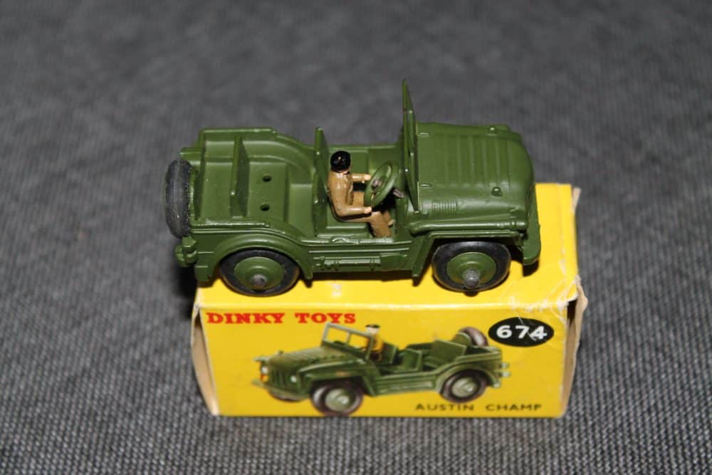 military-jeep-austin-champ-dinky-toys-674-side