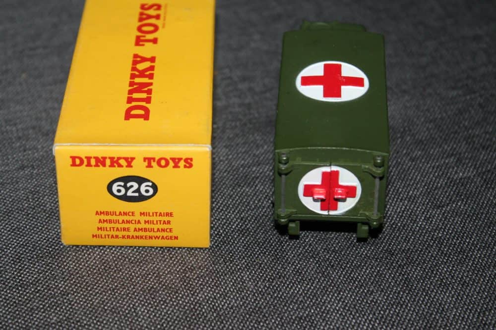 military-ambulance-dinky-toys-626-back