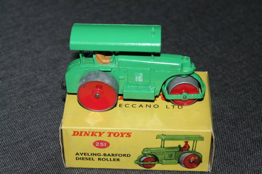 aveling-barford-diesel-roller-bright-green-dinky-toys-251-side