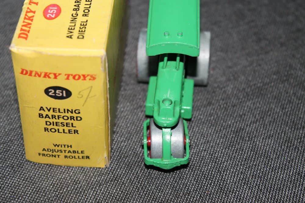 a-frontveling-barford-diesel-roller-bright-green-dinky-toys-251