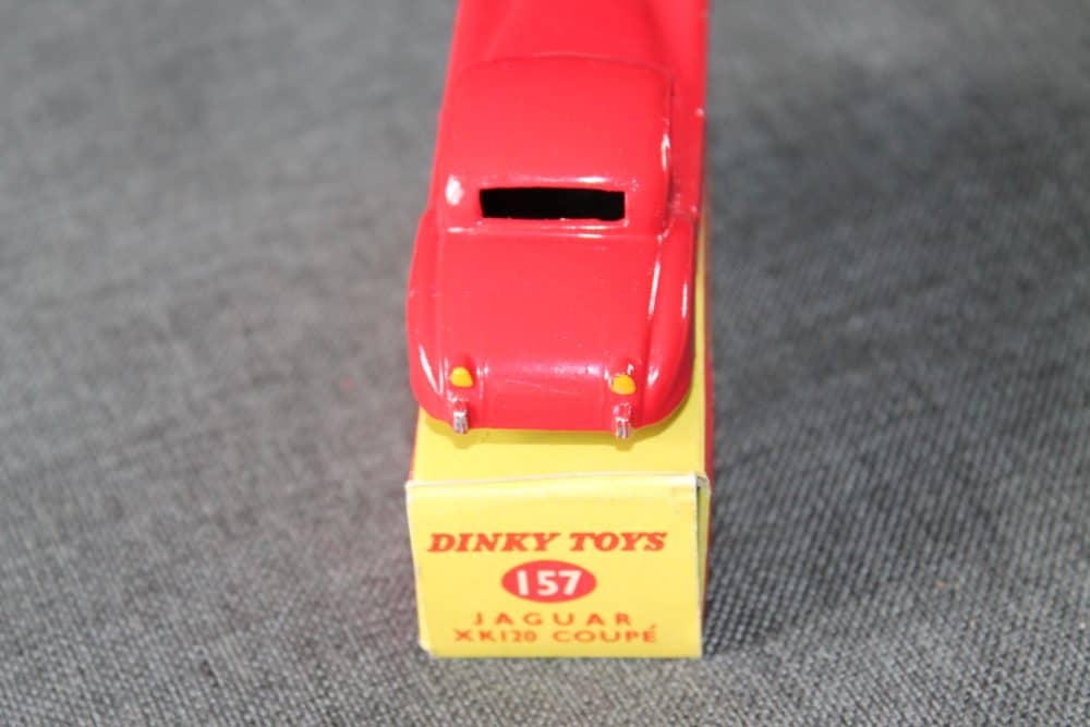 j-backaguar-xk120-bright-red-silver-spun-wheels dinky-toys-157