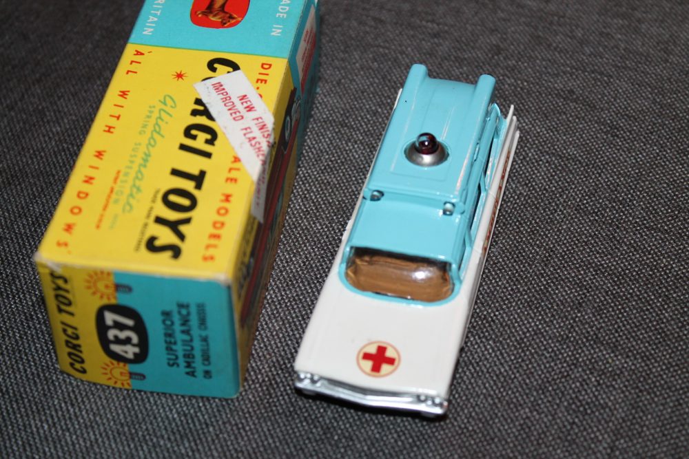cadillac-superior-ambulance-blue-corgi-toys-437-front