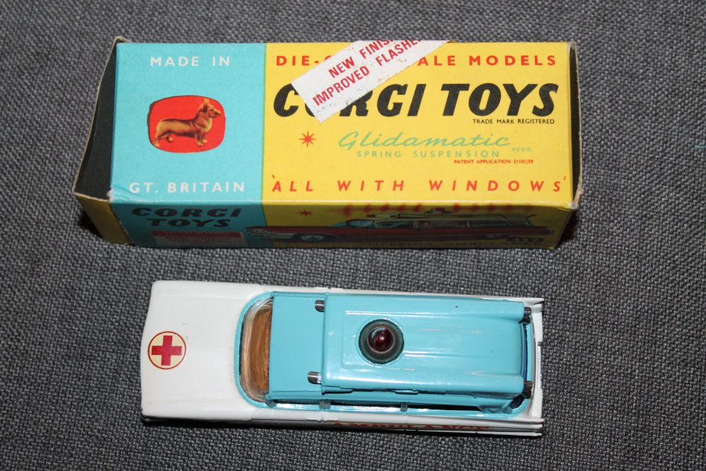 cadillac-superior-ambulance-blue-corgi-toys-437-top
