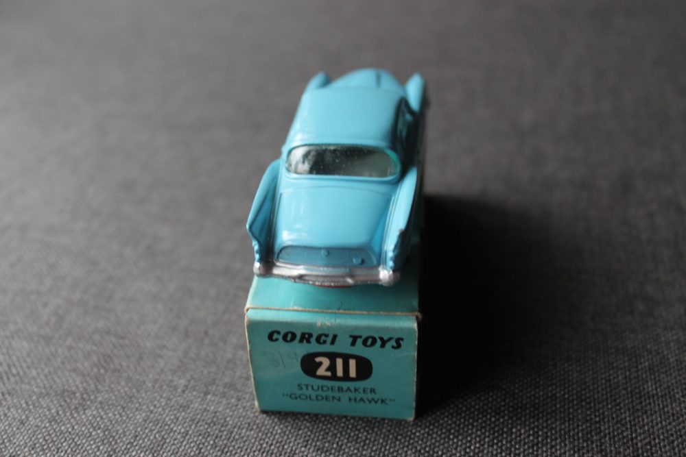 studebaker-golden-hawk-blue-corgi-toys-211-back