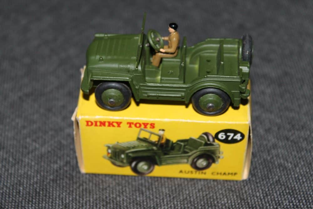 military-jeep-austin-champ-dinky-toys-674