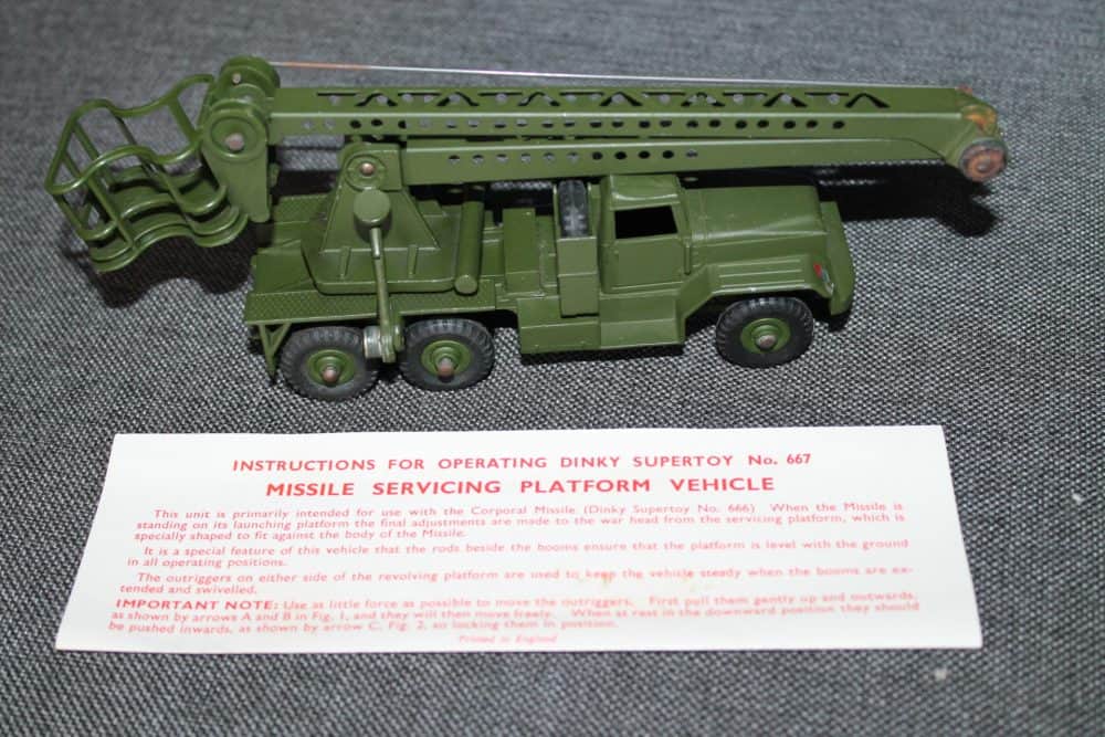 missile-serving-platform-lorry-military-dinky-toys-667-rightside