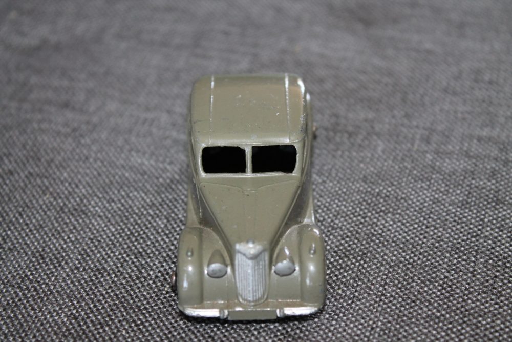 riley-dark-grey-dinky-toys-040a-front