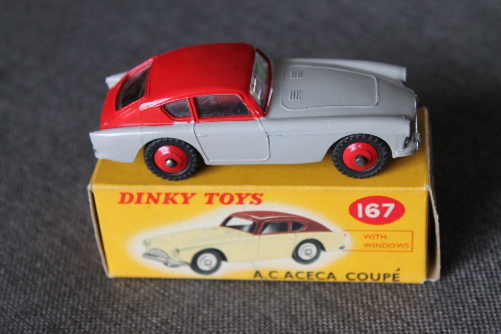 a-c-aceca-red-and-grey-dinky-toys-167-side
