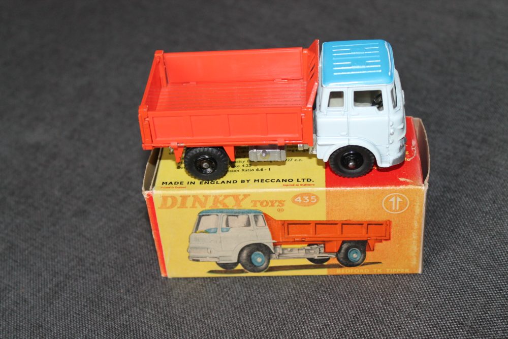 Atlas Dinky Toys Collection Bedford TK Tipper 435 New boxed 