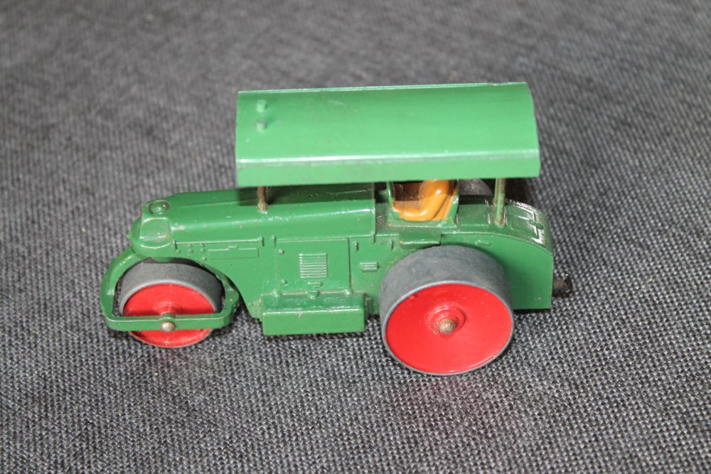 aveling-barford-roller-dark-green-dinky-toys-25p