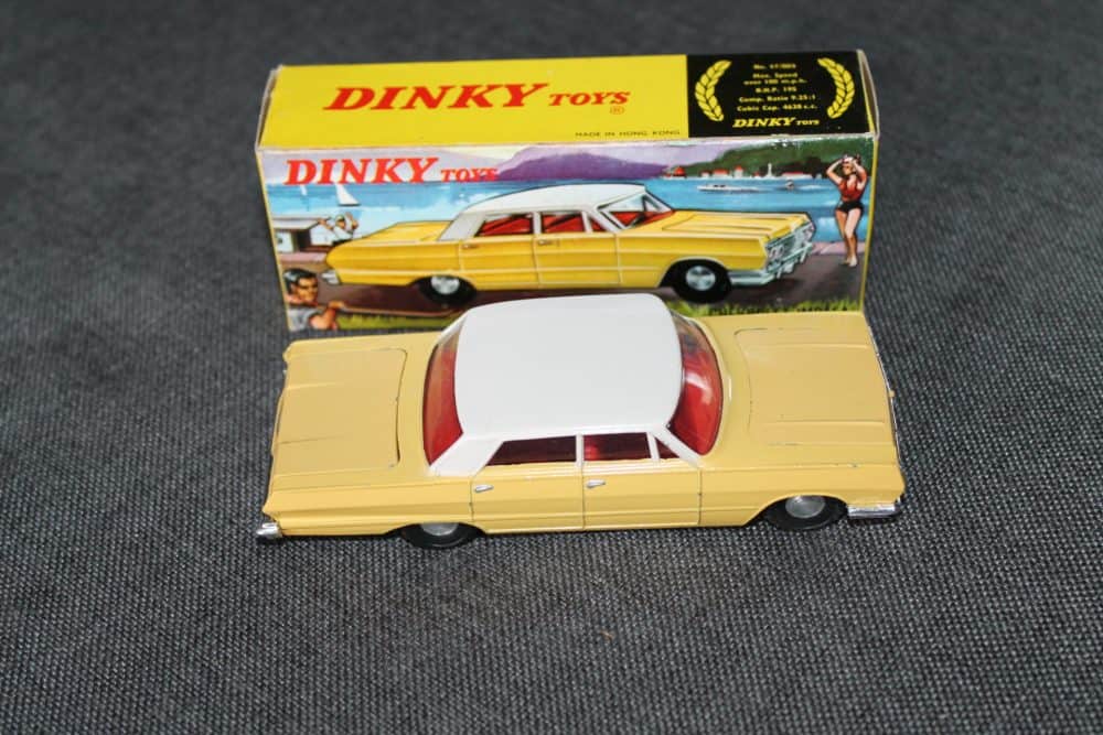 chevrolet-impala-hong-kong-dinky-toys-57-003-side