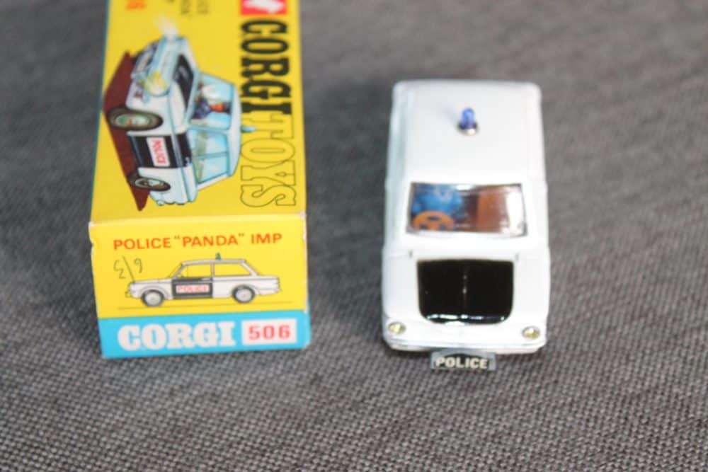 police-panda-car-white-and-black-corgi-toys-506-front