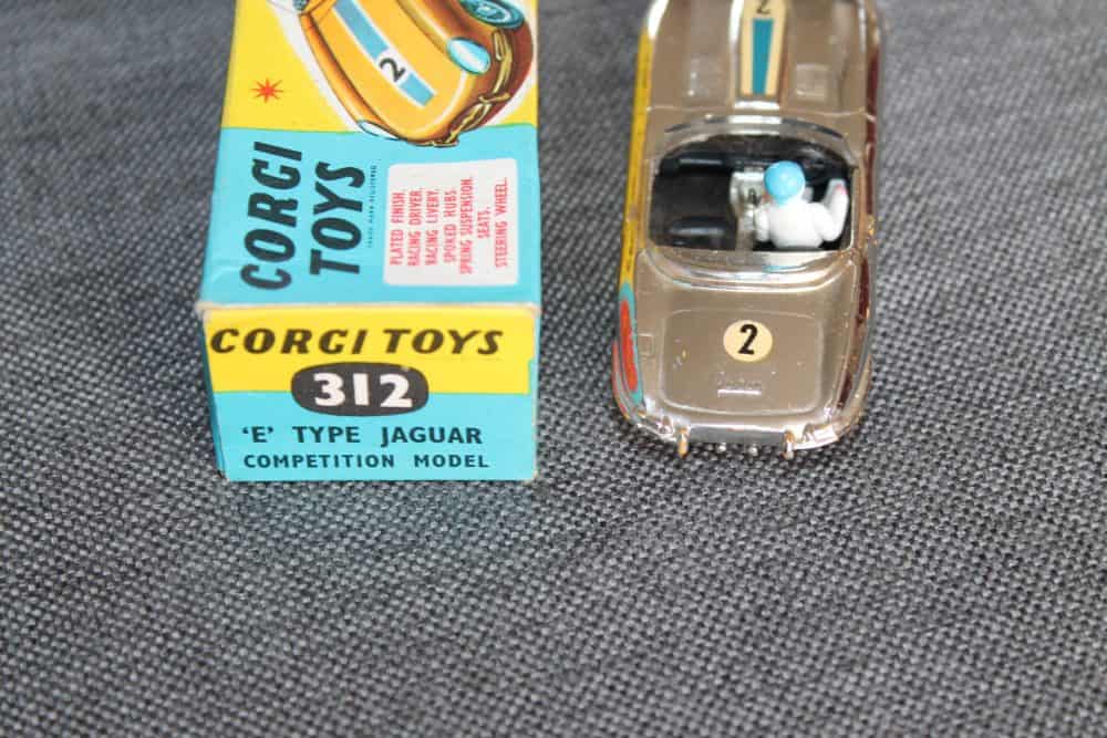 e-type-jaguar-gold-chrome-corgi-toys-312-back