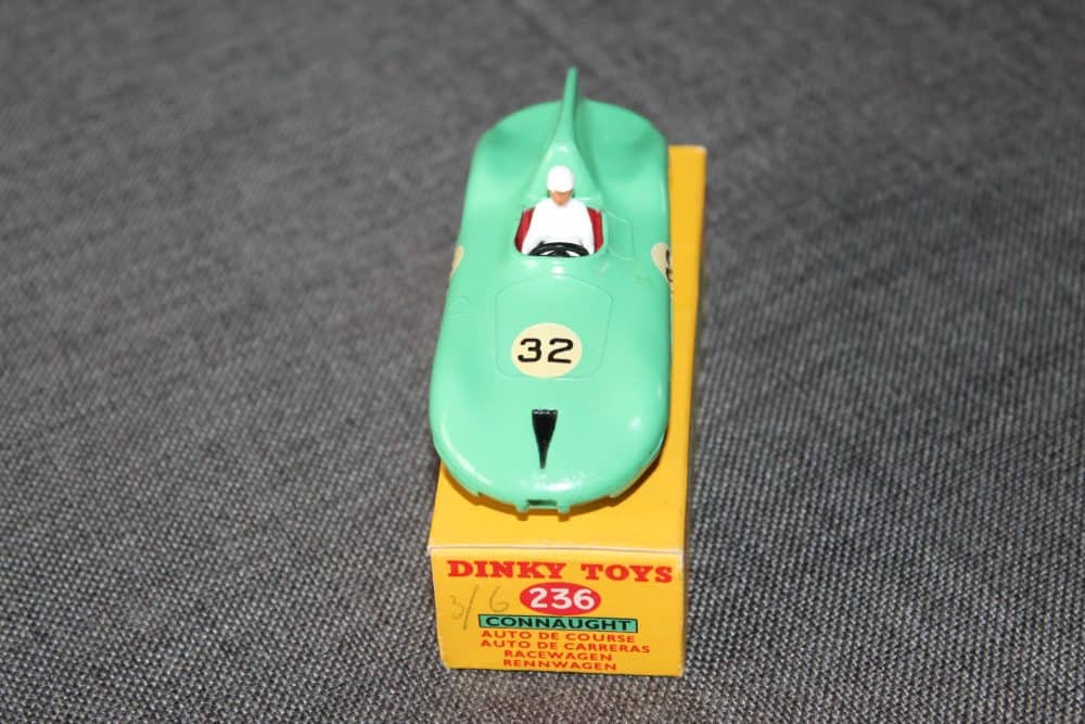 connaught-racing-car-dinky-toys-236-front