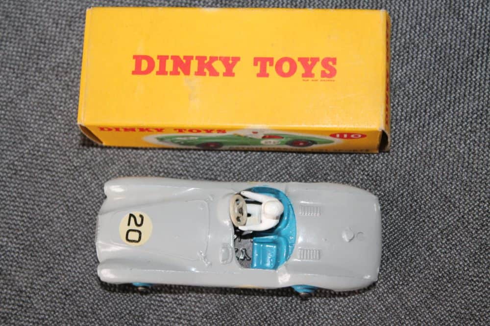 aston-martin-db3-competition-gret-dinky-toys-110-top