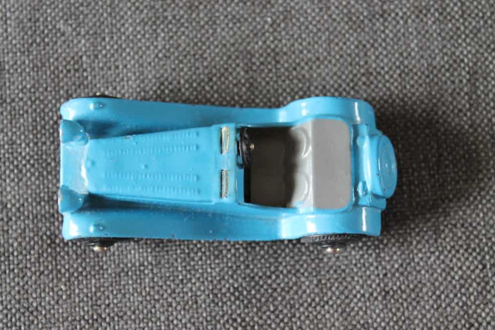 jaguar-ss-blue-and-grey-and-black-wheels-dinky-toys-38f-top