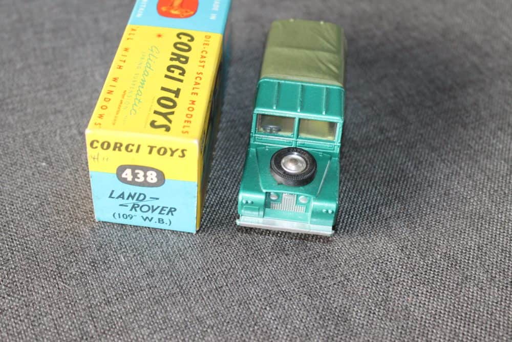 land-rover-metallic-green-and-olive-canopy-corgi-toys-4-front38