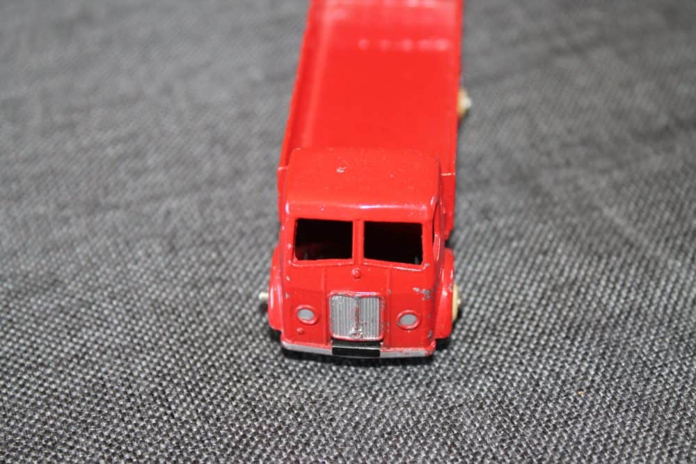 forward-control-lorry-red-and-crean-wheels-dinky-toys-25r-420-front