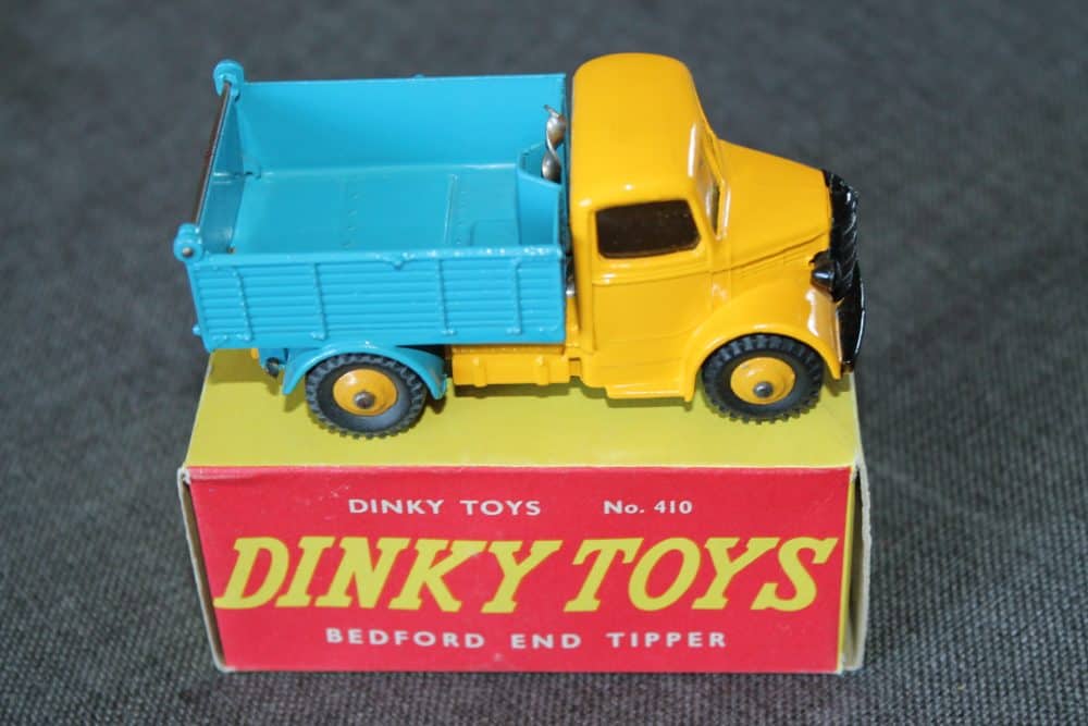 bedford-end-tipper-blue-and-yellow-windows-dinky-toys-410-side